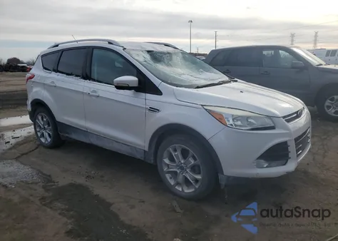 2015 Ford Escape Titanium из США, поврежденный, VIN 1FMCU9J97FUA16499